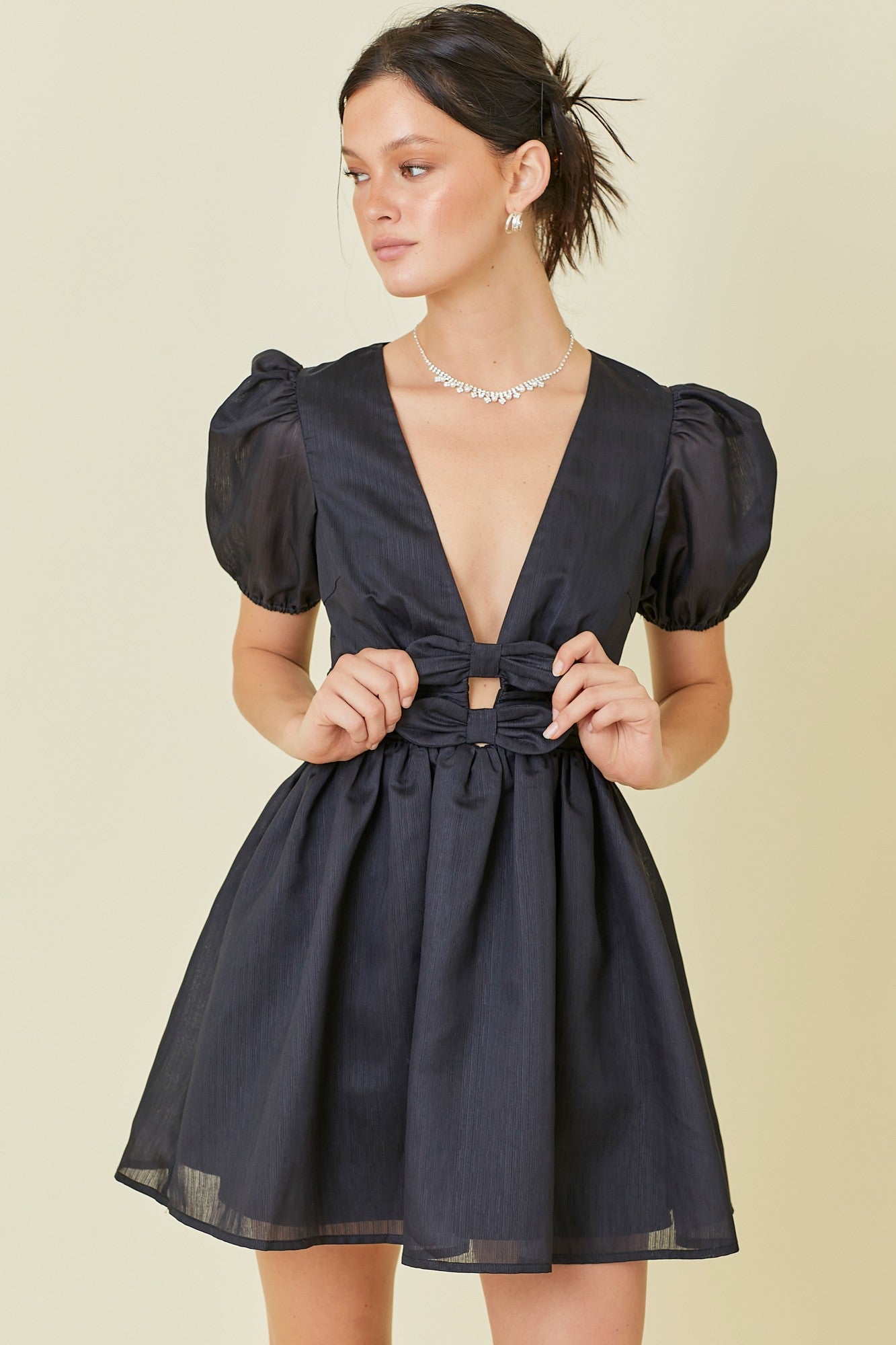 Alexis Deep V Bow Detail Black Party Dress, Small / Black Alexis Deep V Bow Detail Black Party Dress, Small / Black