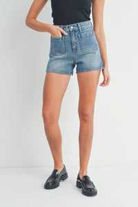 Anna Patch Pocket Short in Medium Denim