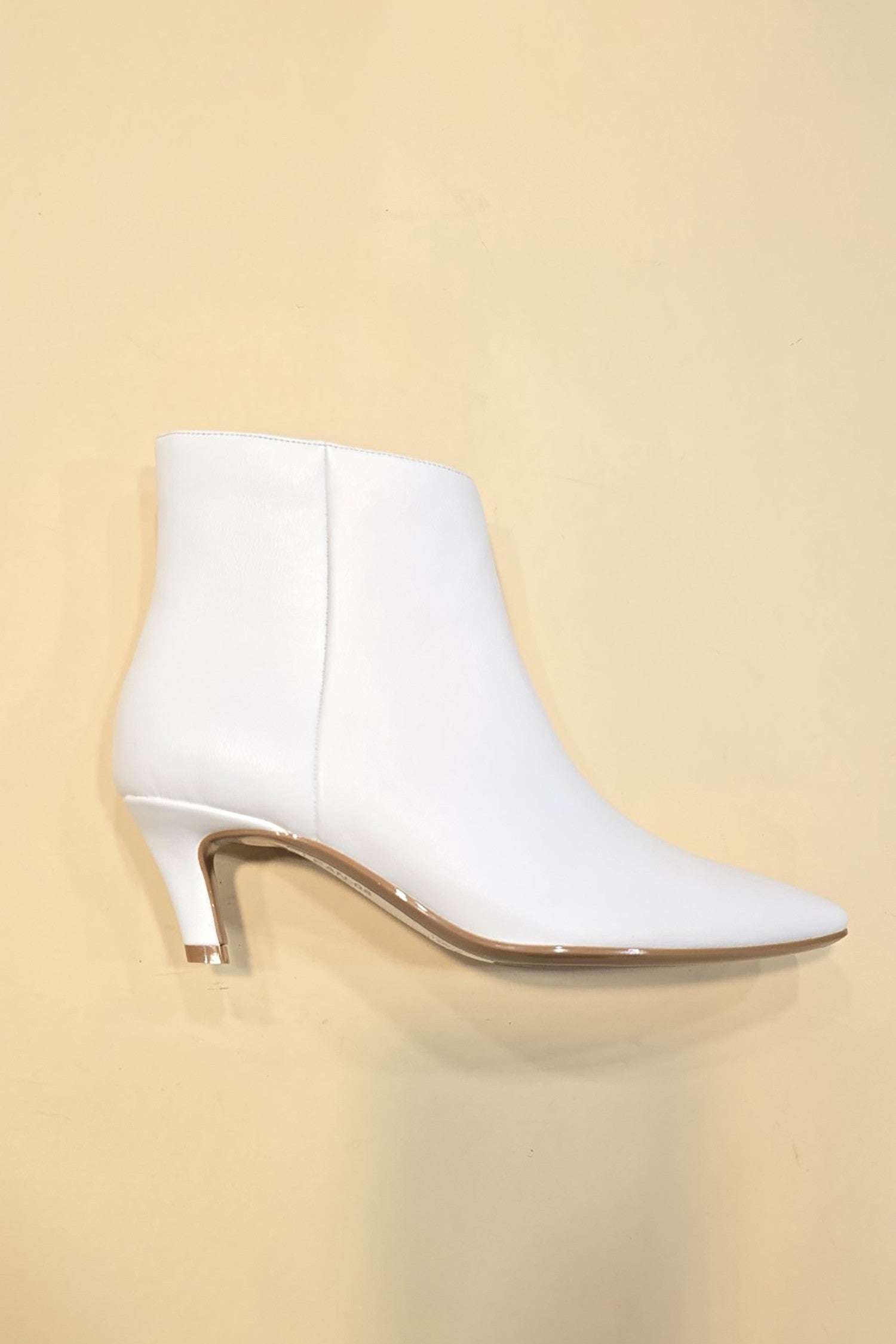 Outfit White Kitten Heel Booties Stepping Out Kitten Heel Bootie