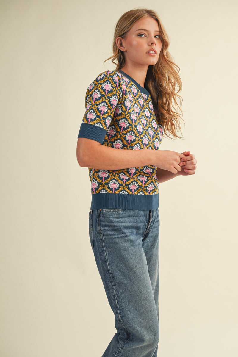 Peacock Printed Short Sleeve Sweater in Teal