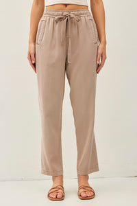 Tappered Crop Pant in Mauve