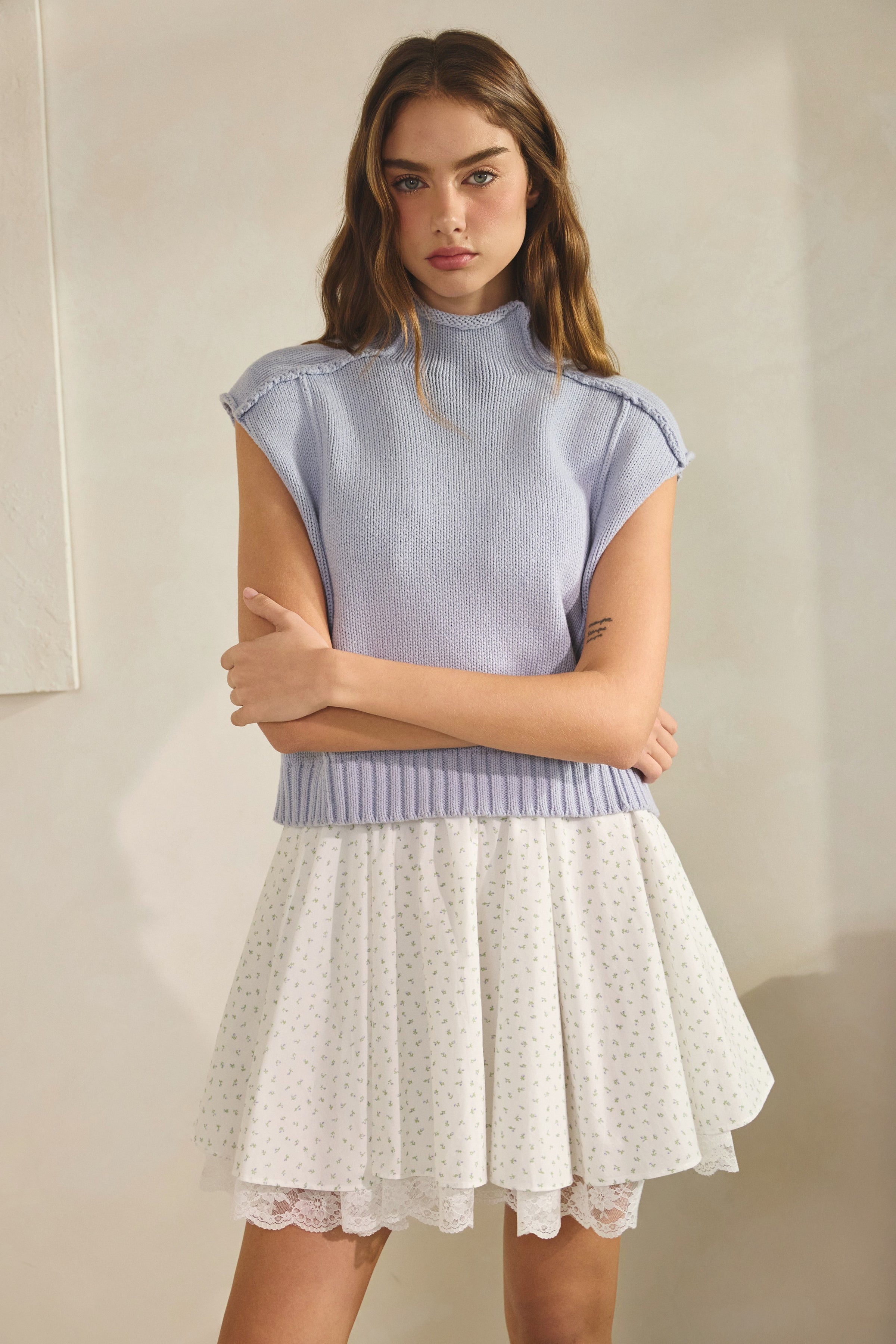 Seam Detail Sleeveless in Cloud Sky