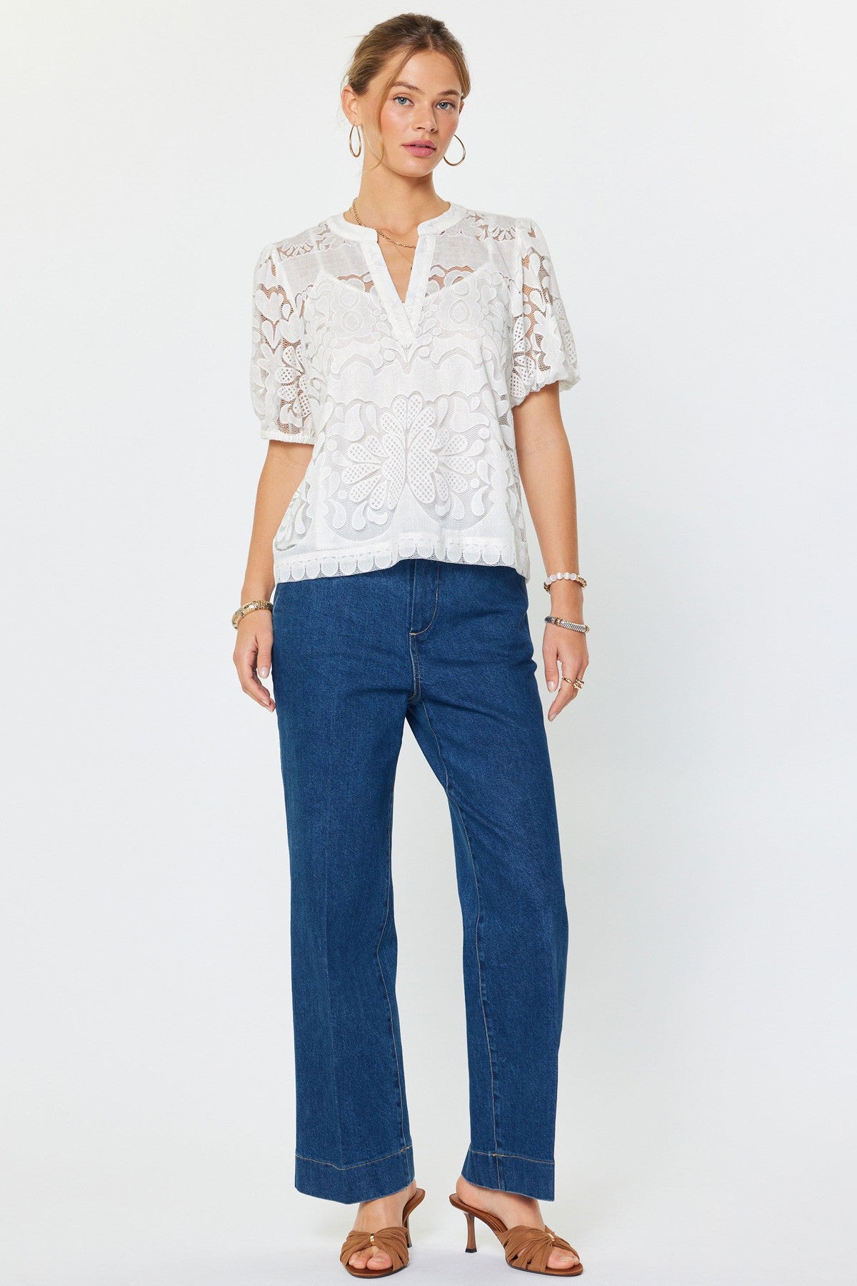 Embrodiered Puff Sleeve Blouse