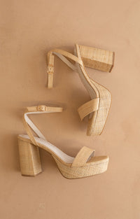 Natural Woman Grass Weave Platform Heel