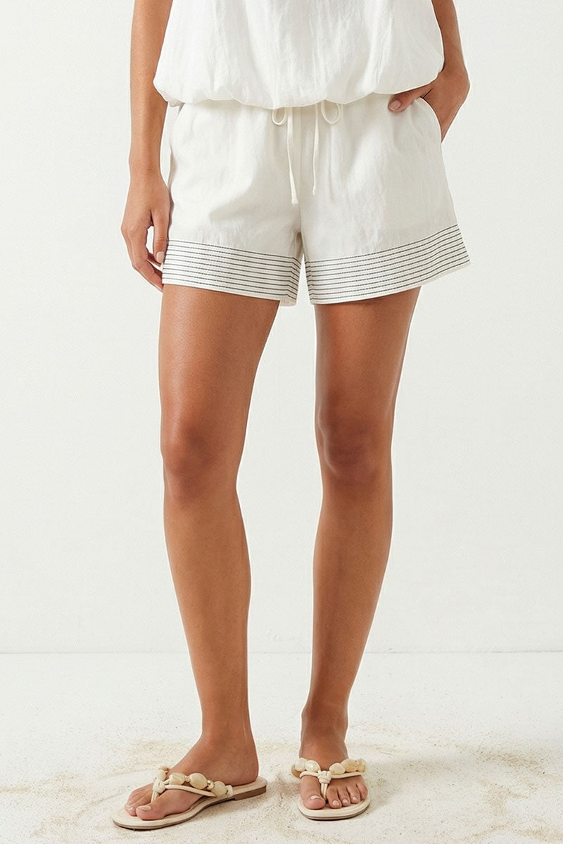 Sun Chaser Contrast Stitch Pull-On Shorts in Ivory