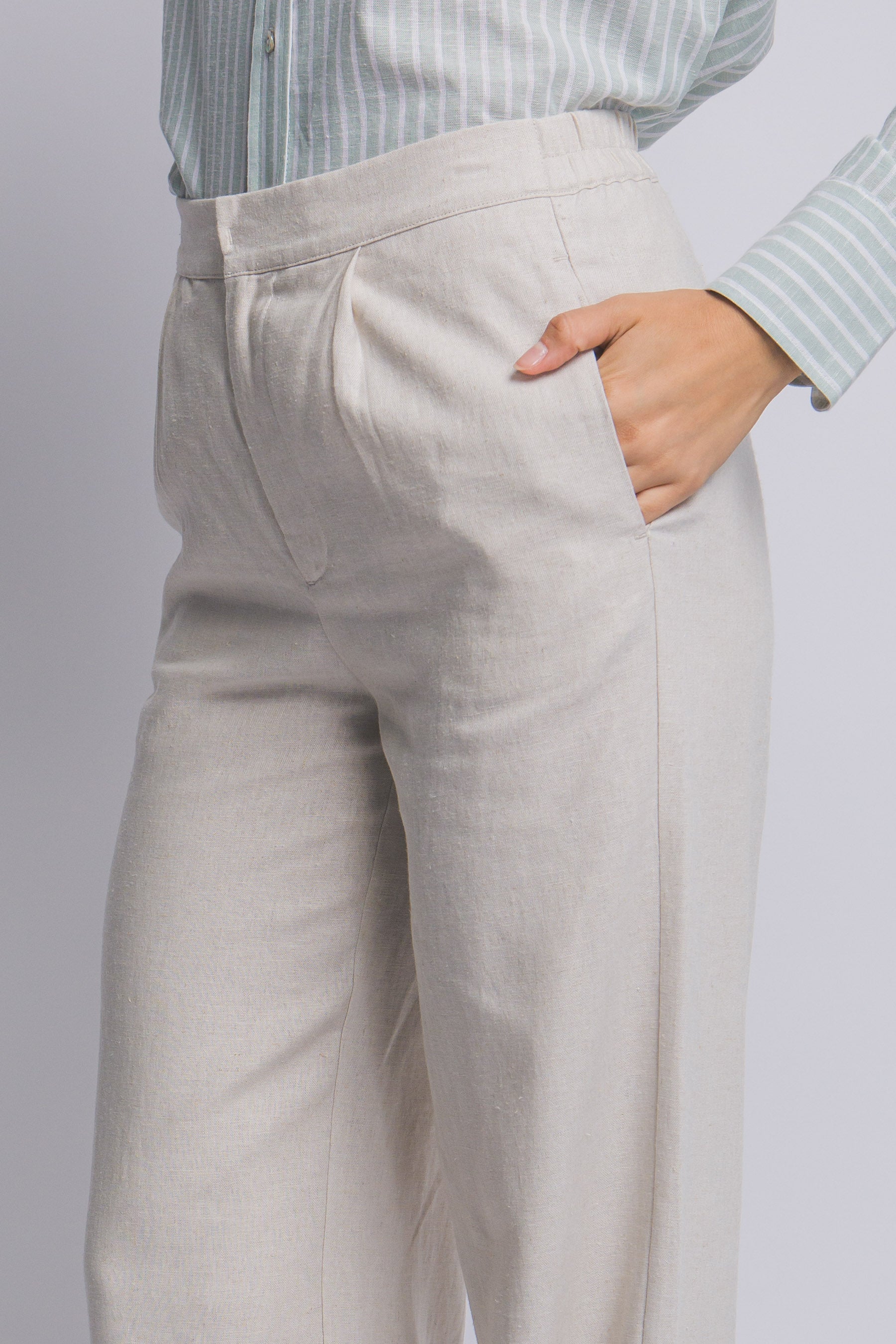 High Waisted Linen Trouser in Taupe