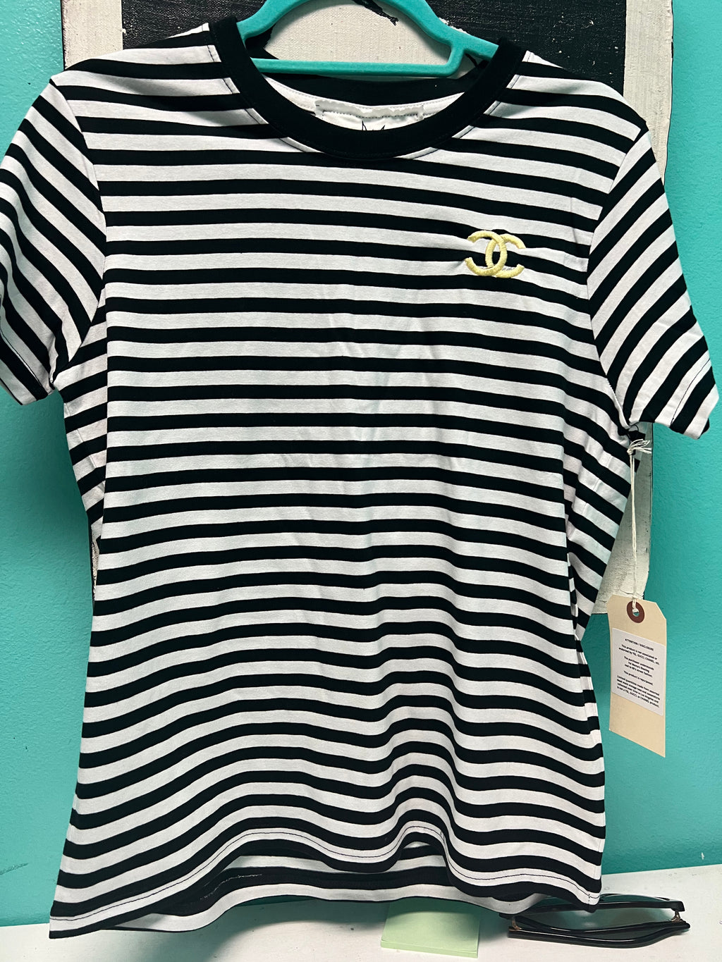 Striped tee with embrod